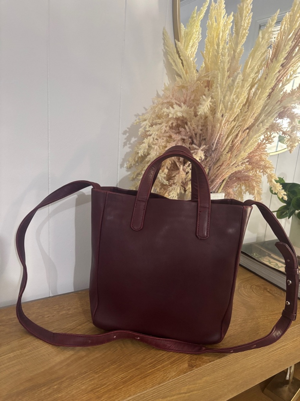 BAGGU Box Mulberry 
 Leather Top-Handle Tote Crossbody Bag - Picture 4 of 16